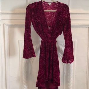 Dark pink stomach cut dress